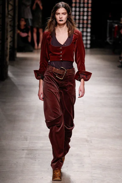 Look 8